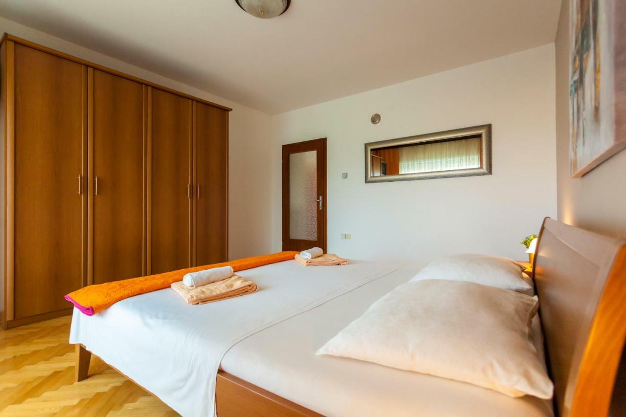 Apartment Meri Крк Экстерьер фото